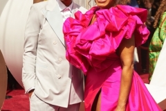 Jessica Betts and Niecy Nash arrive on the red carpet of the 94th Oscars® at the Dolby Theatre at Ovation Hollywood in Los Angeles, CA, on Sunday, March 27, 2022.