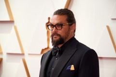 Jason Momoa arrives on the red carpet of the 94th Oscars® at the Dolby Theatre at Ovation Hollywood in Los Angeles, CA, on Sunday, March 27, 2022.